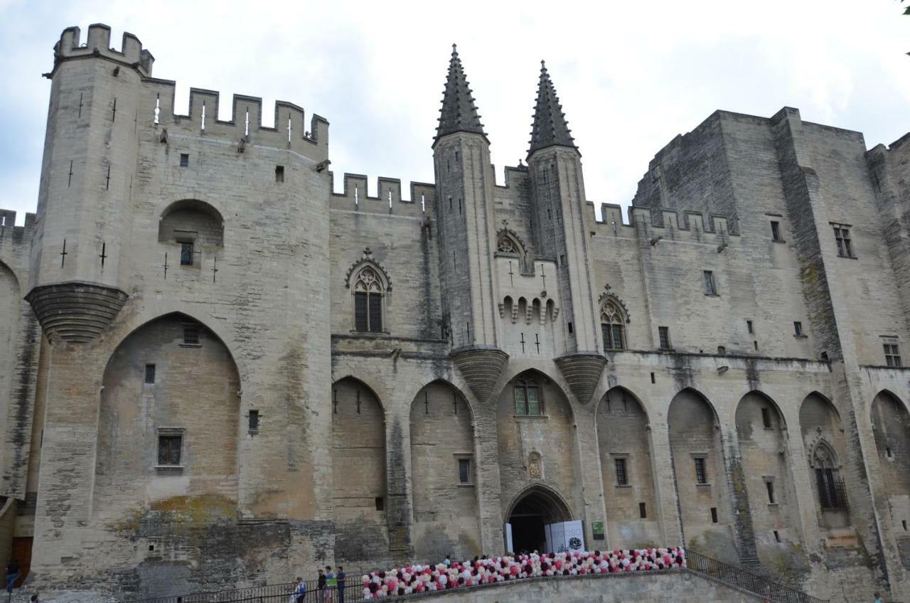 Apartamento Face Au Palais Des Papes Aviñón Exterior foto